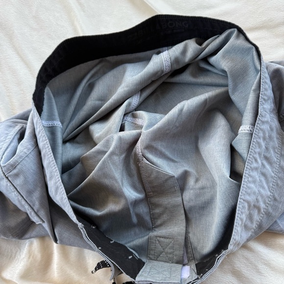 Billabong Gray Men's Swim Board Shorts - Picture 3 of 5